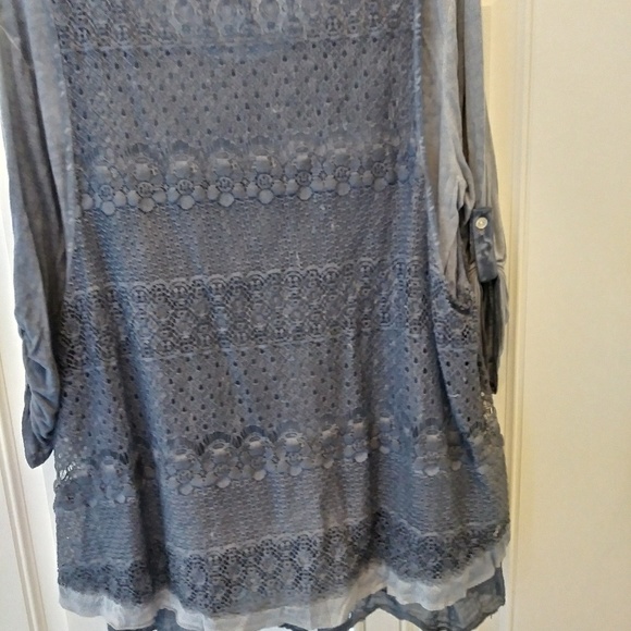 Top - Picture 4 of 4